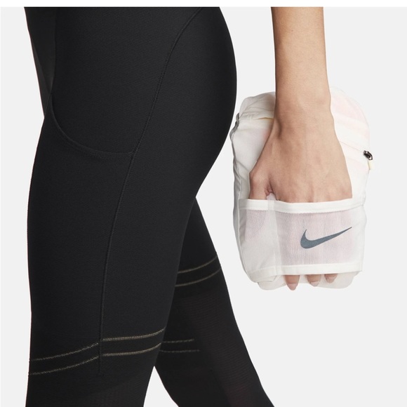 Nike Womens Storm-Fit Adv Running Jacket - Picture 10 of 11